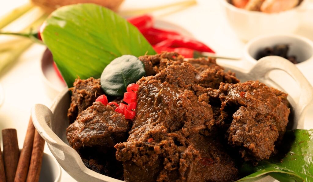 Rendang Padang Hidangan Khas Minangkabau Yang Mendunia